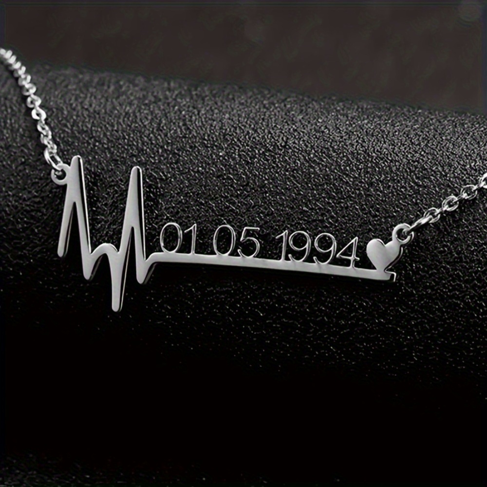 Customized Heartbeat Love Date Necklace — 18K Gold-plated